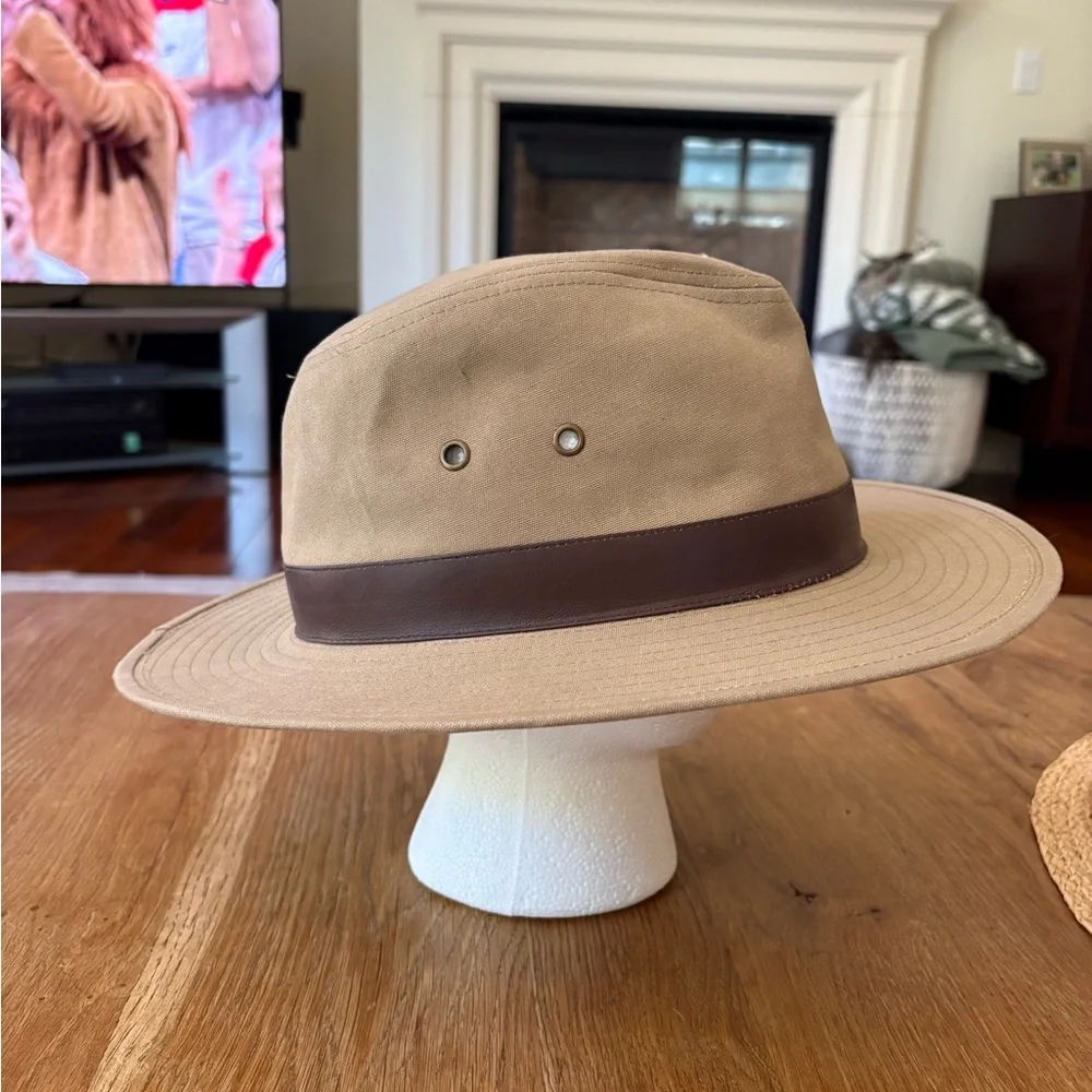 Unbranded Men's Tan Fedora with Brown Band